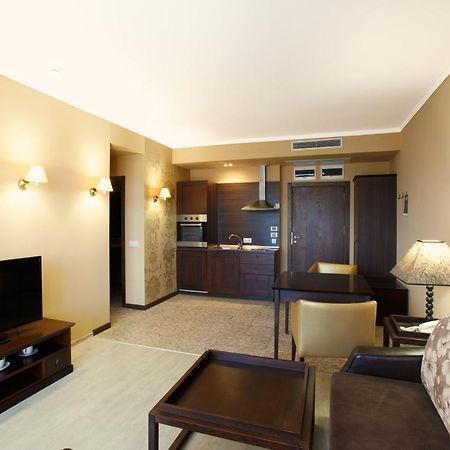 Royal Beach Apartment Sea View 2 ซันนีบีช ภายนอก รูปภาพ